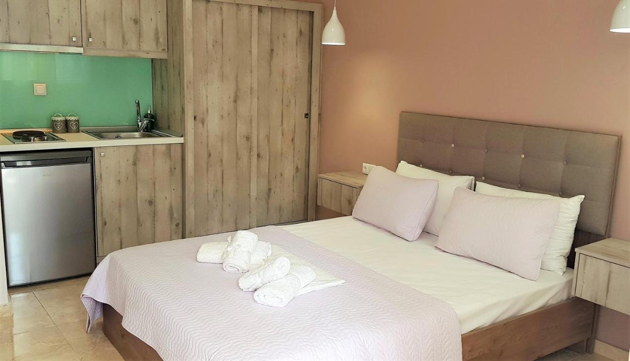 Ioni Rooms Potos Exteriér fotografie